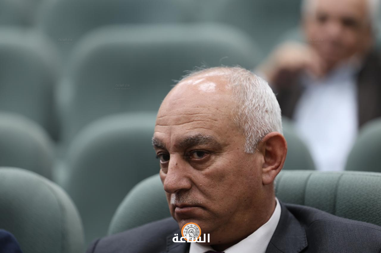 Madar Al-Saa Images 0.6192554023695616