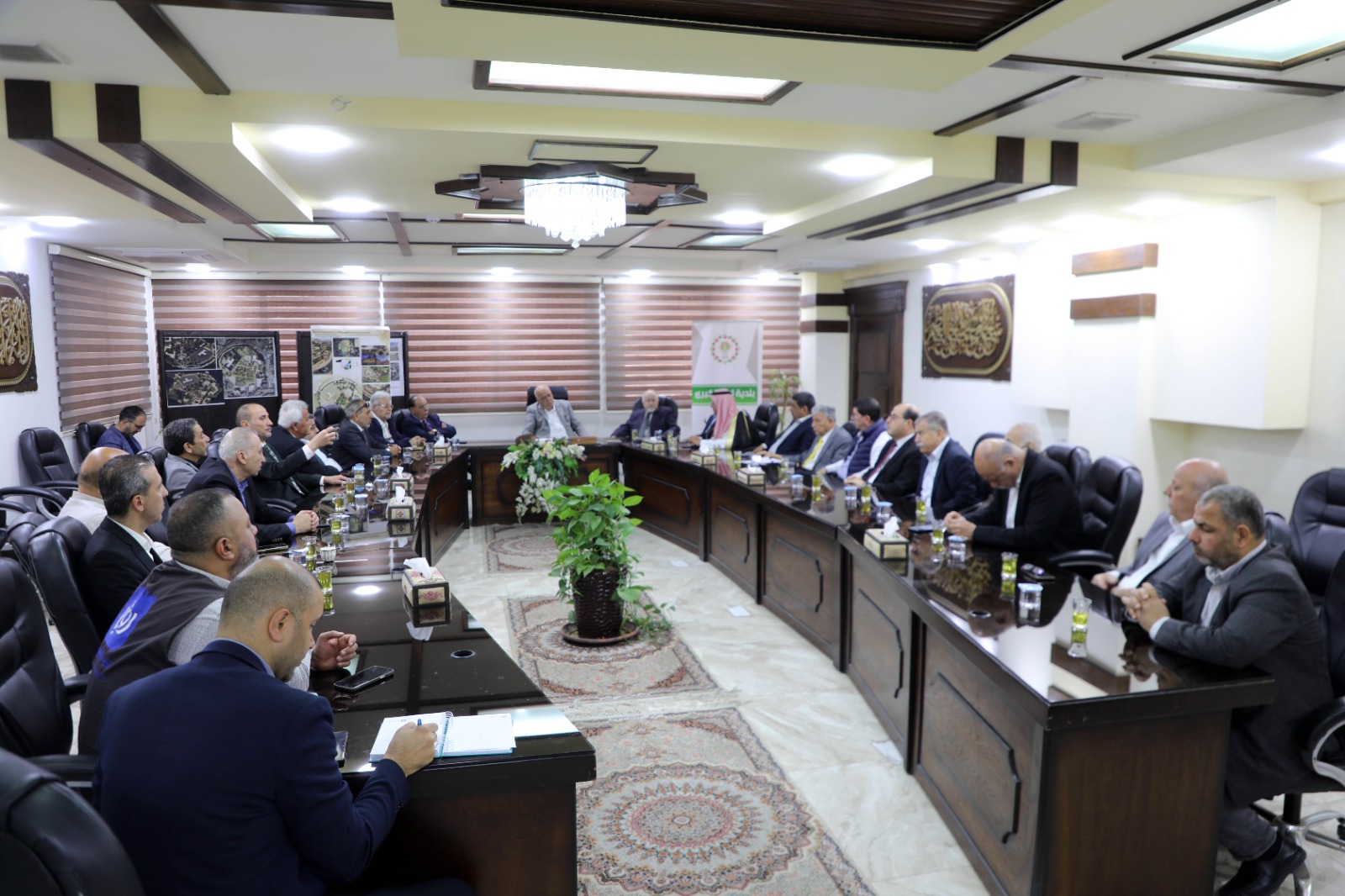 Madar Al-Saa Images 0.458340836344615