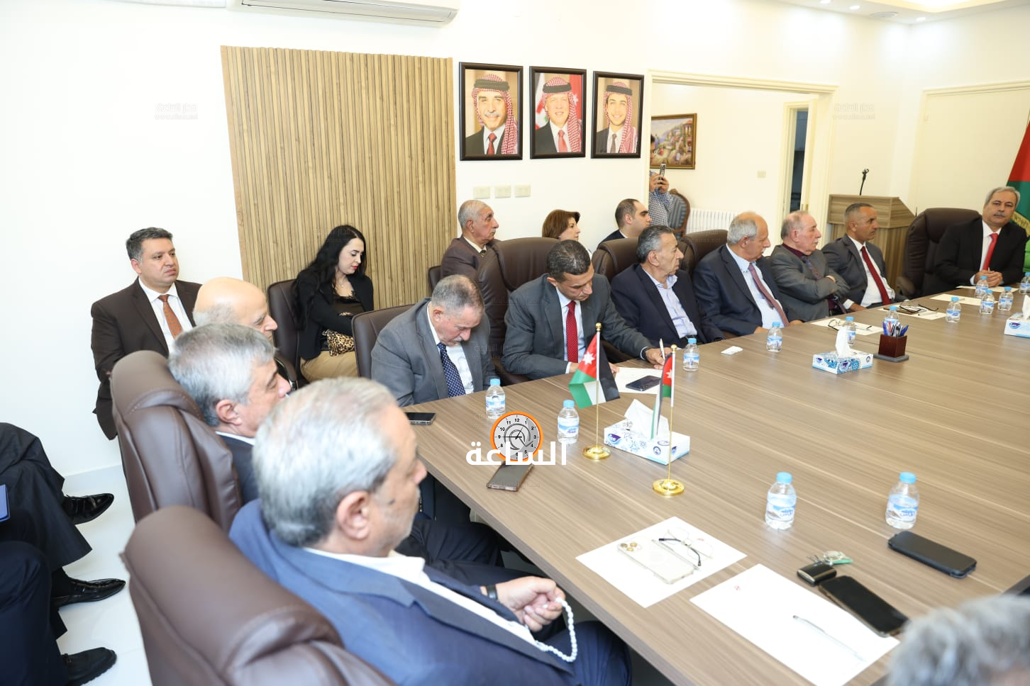 Madar Al-Saa Images 0.5401912284221445