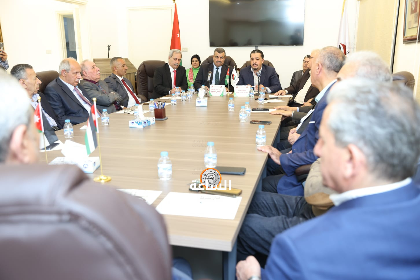 Madar Al-Saa Images 0.6739102943275402