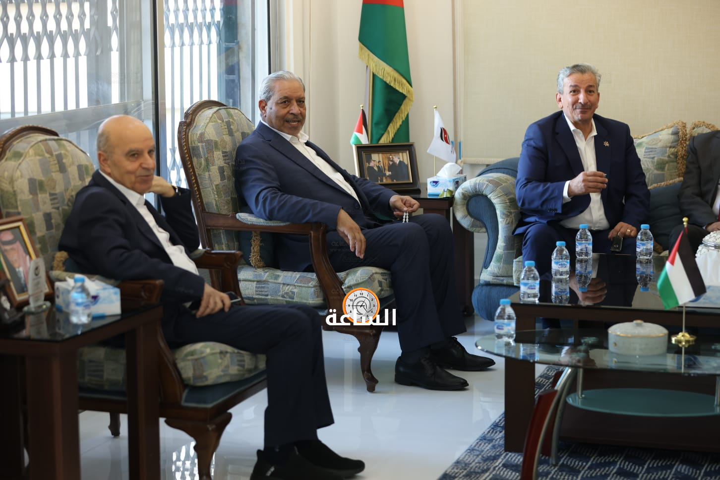 Madar Al-Saa Images 0.6115832306932508