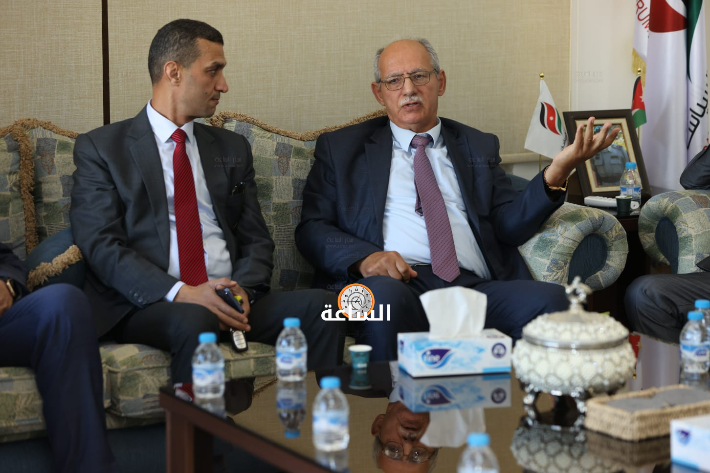 Madar Al-Saa Images 0.45529809789864994