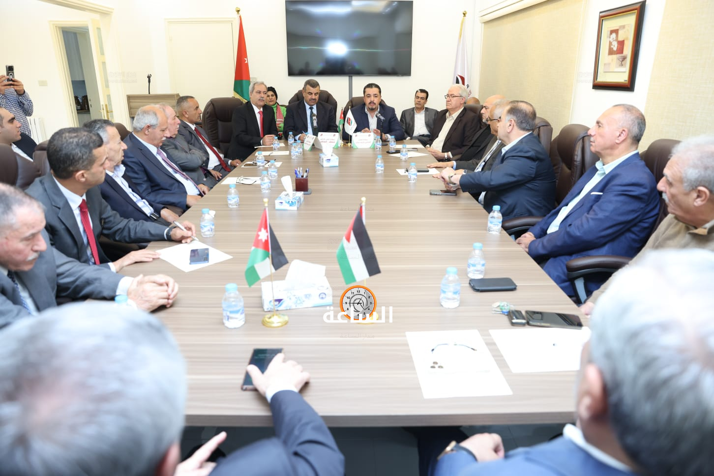 Madar Al-Saa Images 0.5374759968927133