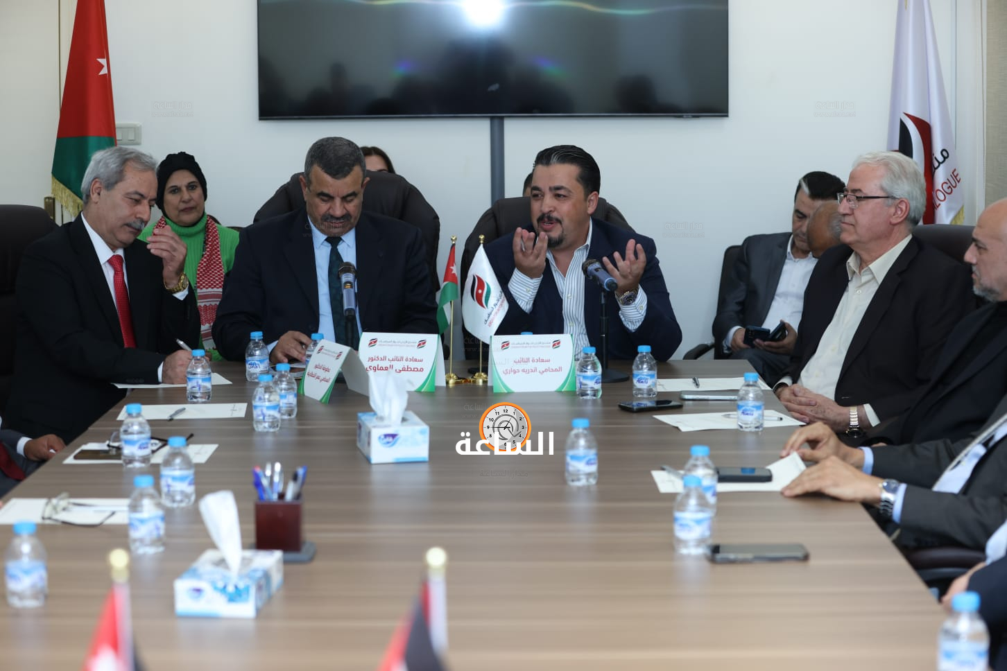 Madar Al-Saa Images 0.47872846018826776