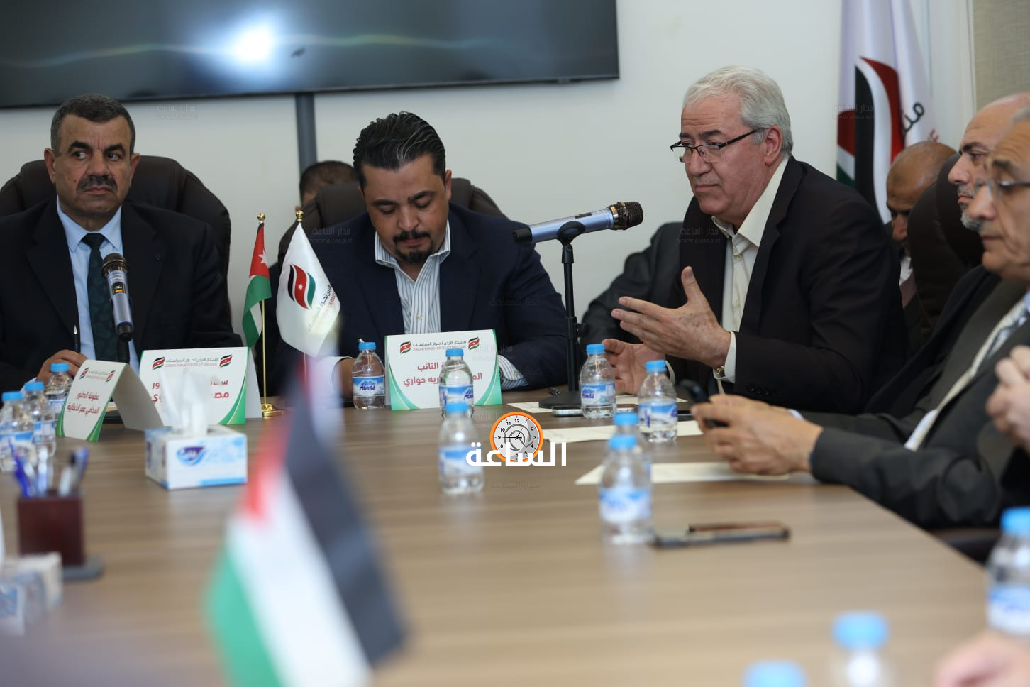 Madar Al-Saa Images 0.3633072860408376