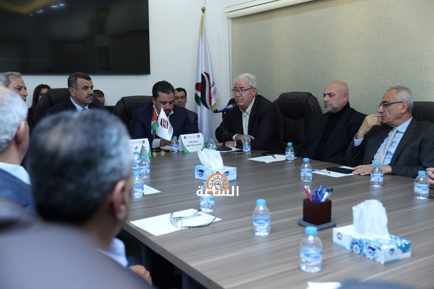 Madar Al-Saa Images 0.7548808488697415