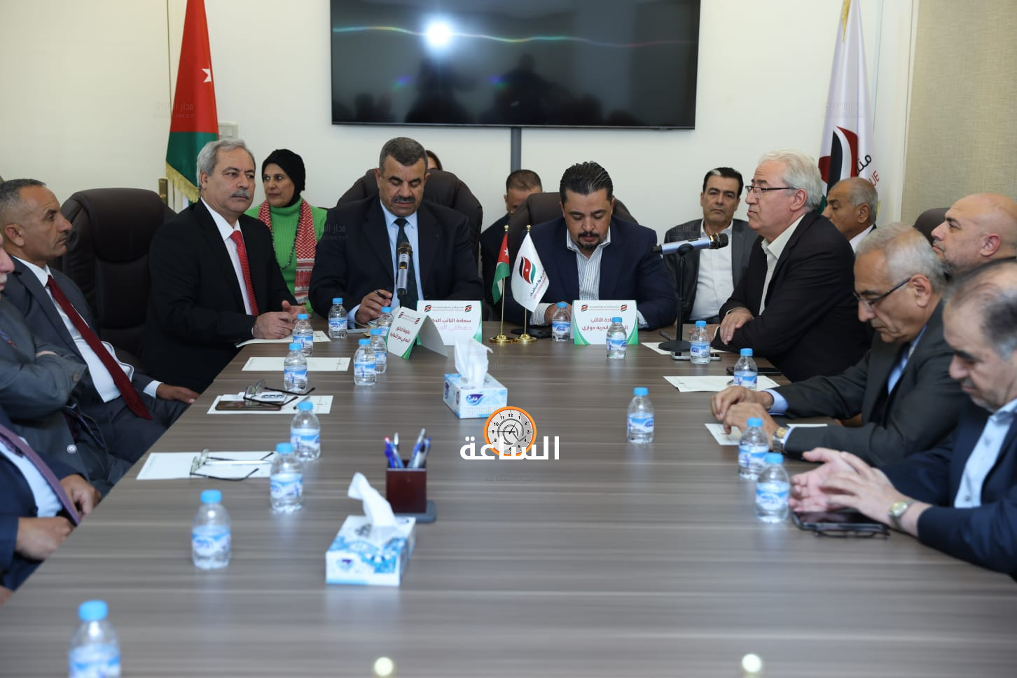 Madar Al-Saa Images 0.744414133233136