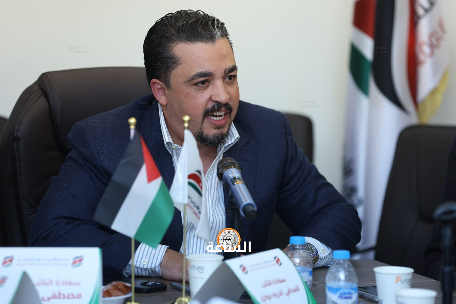 Madar Al-Saa Images 0.04297145527546986