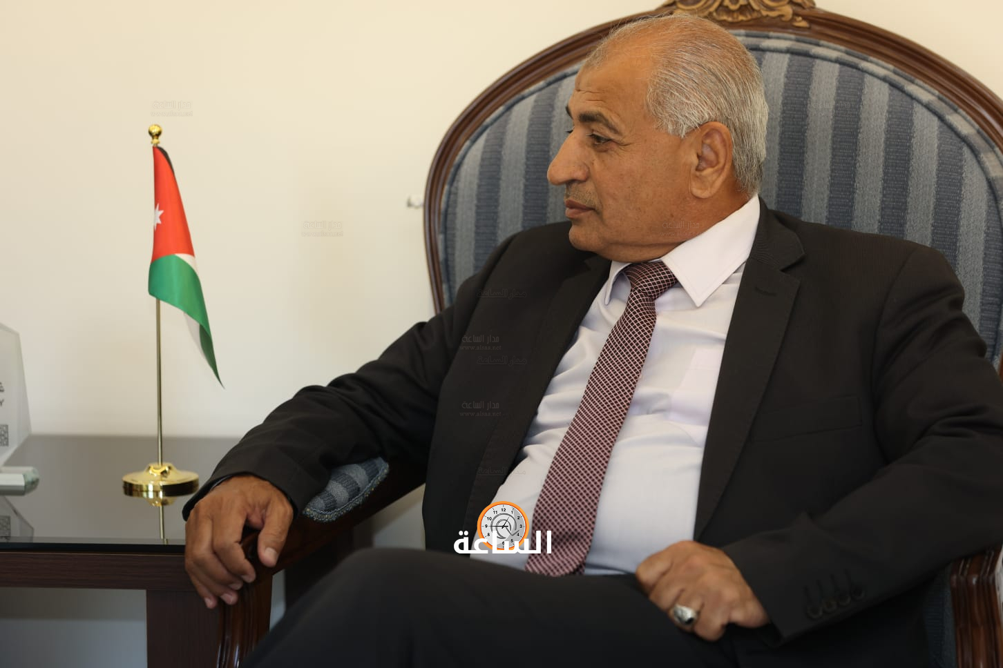 Madar Al-Saa Images 0.6076770616294848