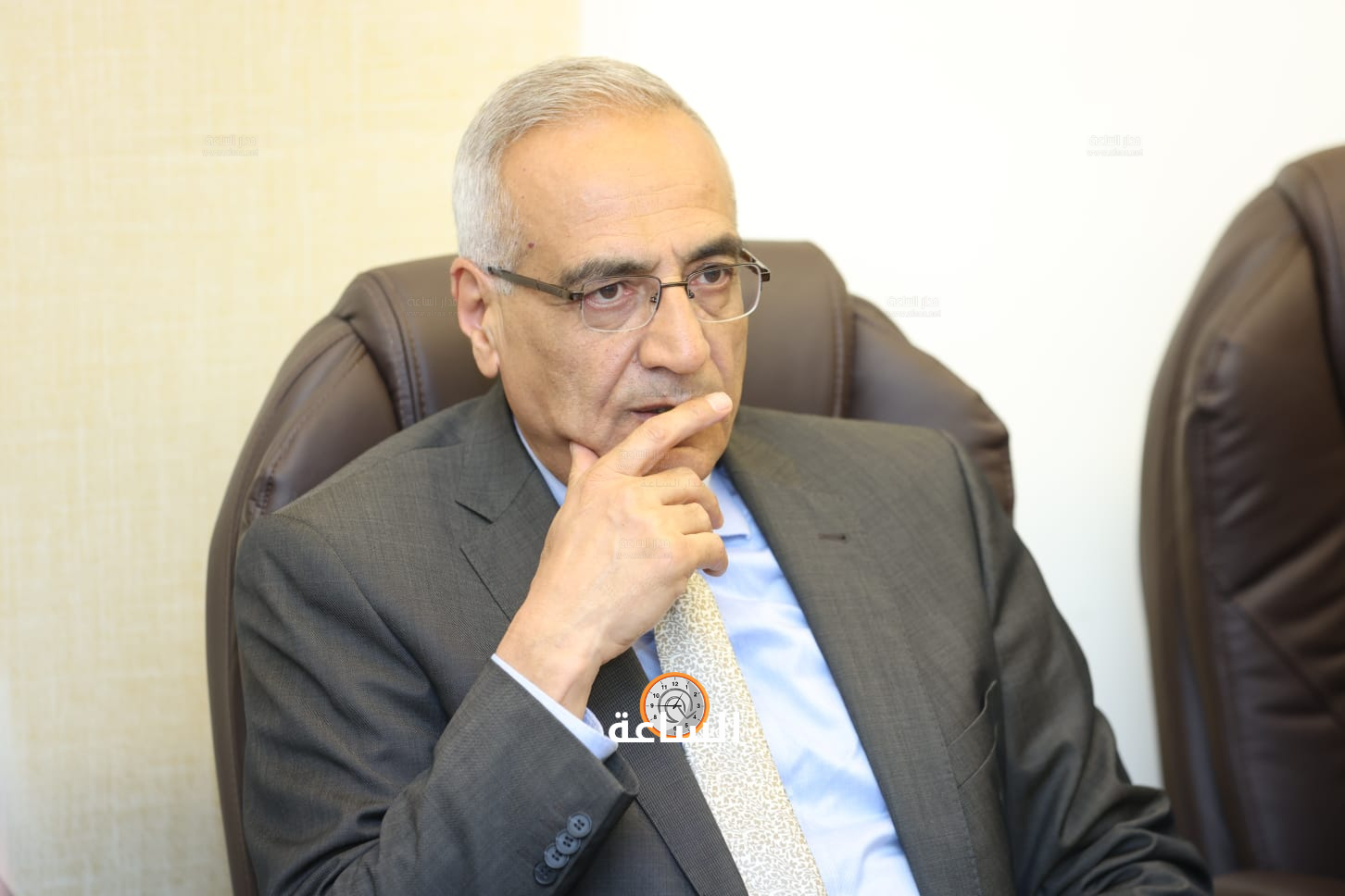 Madar Al-Saa Images 0.5410877646669254