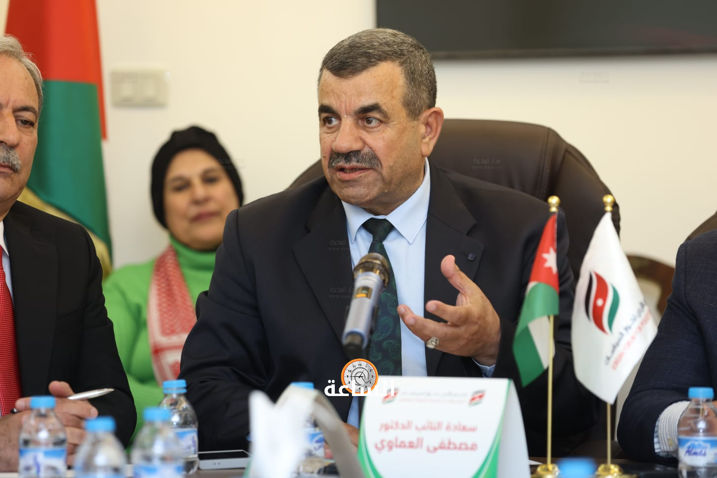 Madar Al-Saa Images 0.04987097961771769