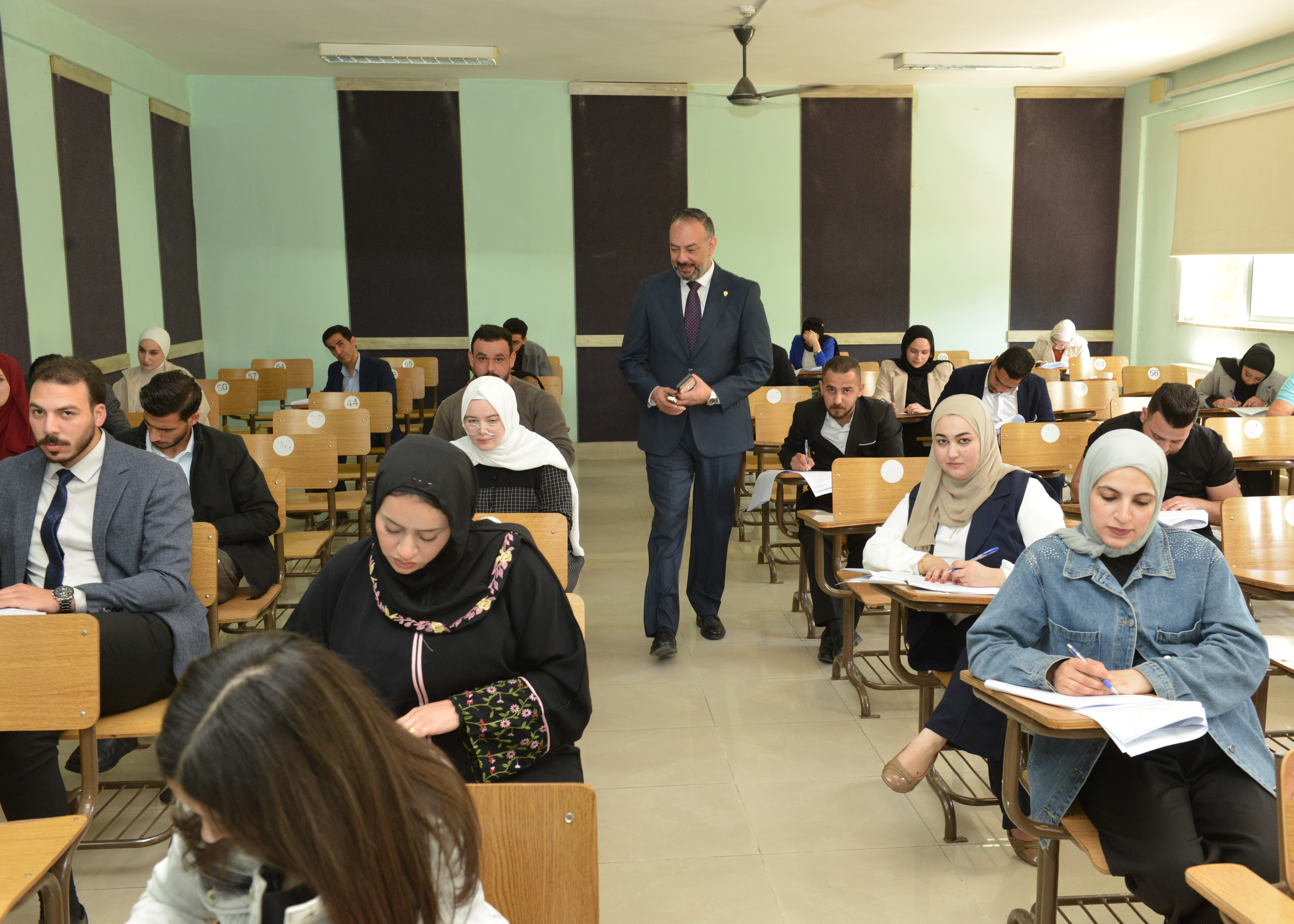 Madar Al-Saa Images 0.9411683646284396