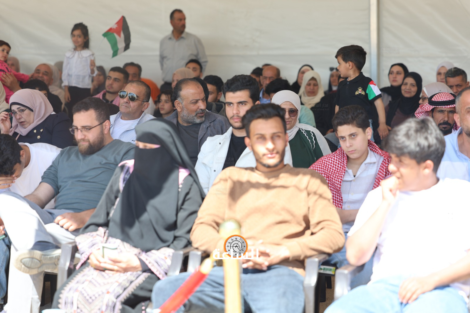 Madar Al-Saa Images 0.15456621105133517