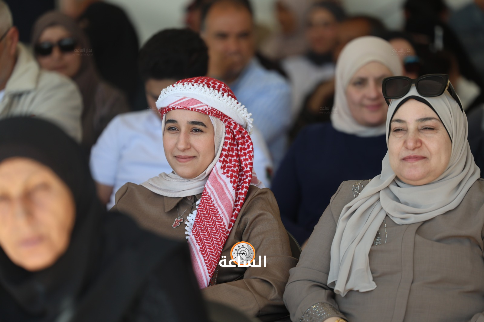 Madar Al-Saa Images 0.4786444471321224