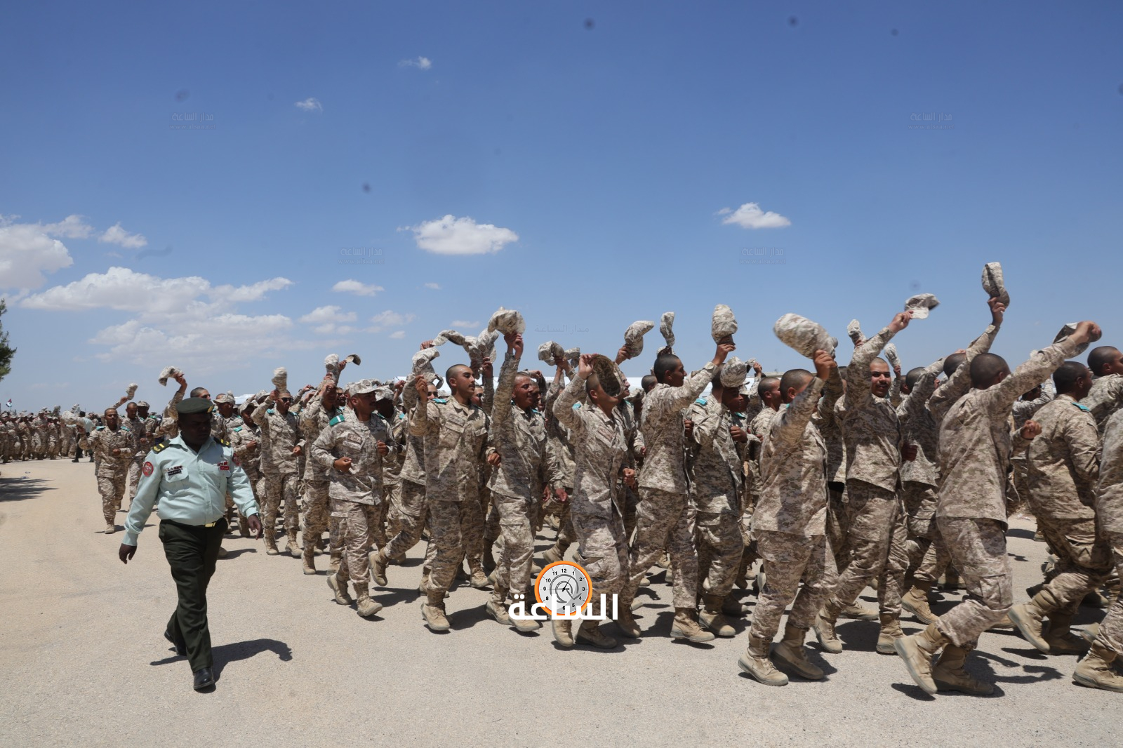 Madar Al-Saa Images 0.7735143340633854