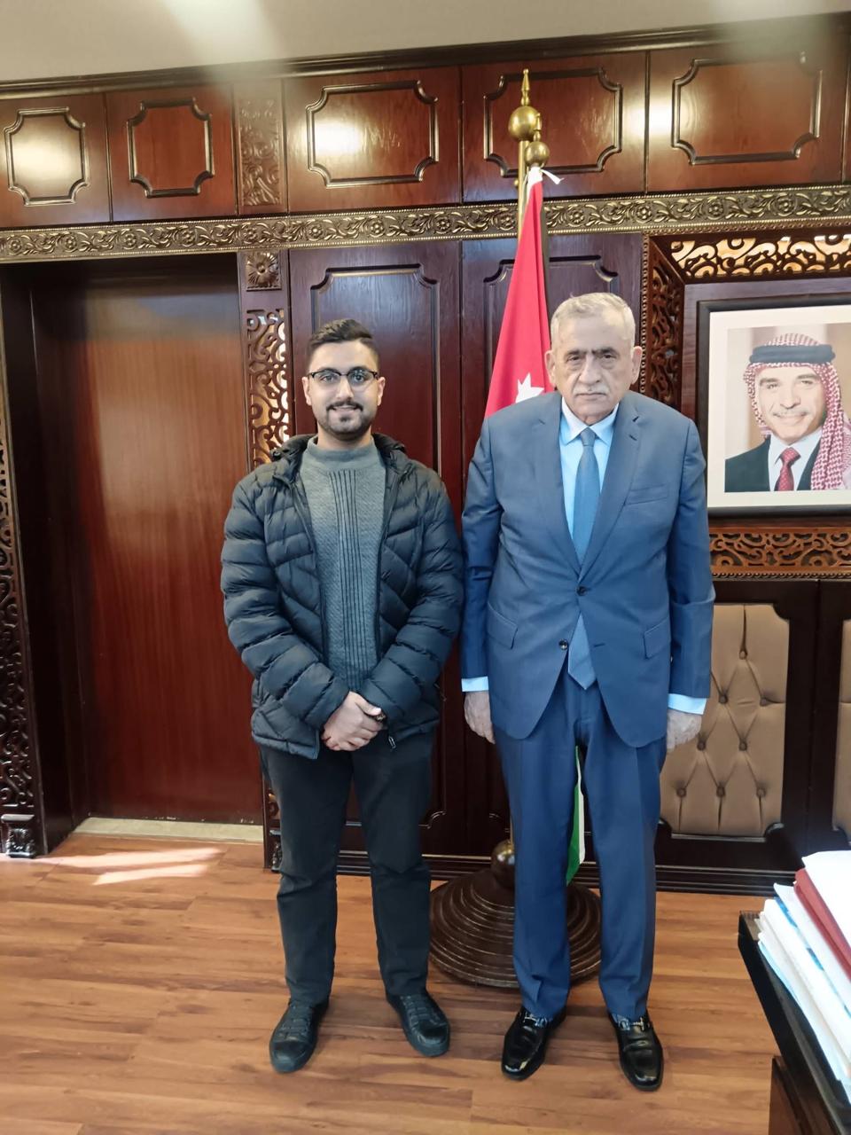 Madar Al-Saa Images 0.5306059848498095