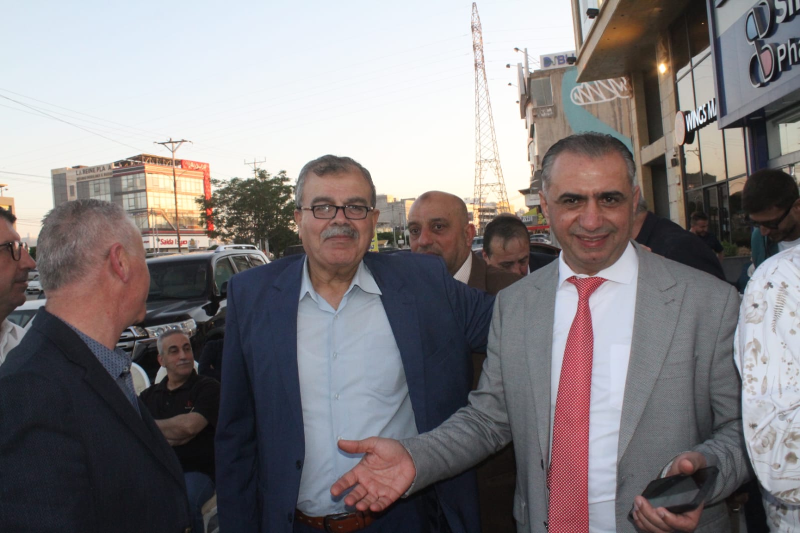 Madar Al-Saa Images 0.7321328427462558