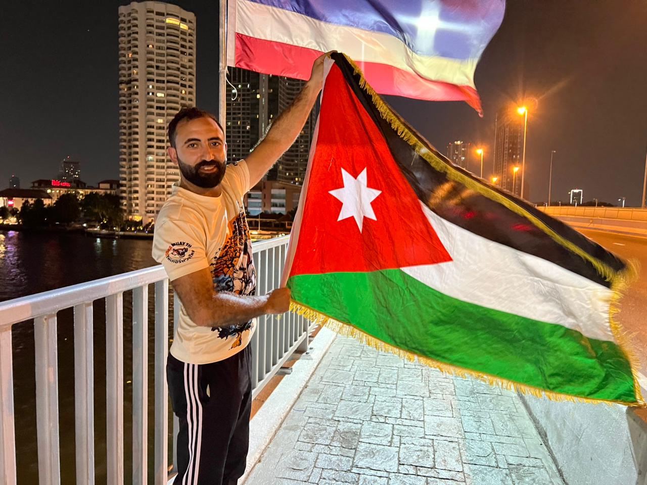 Madar Al-Saa Images 0.4373136356795667