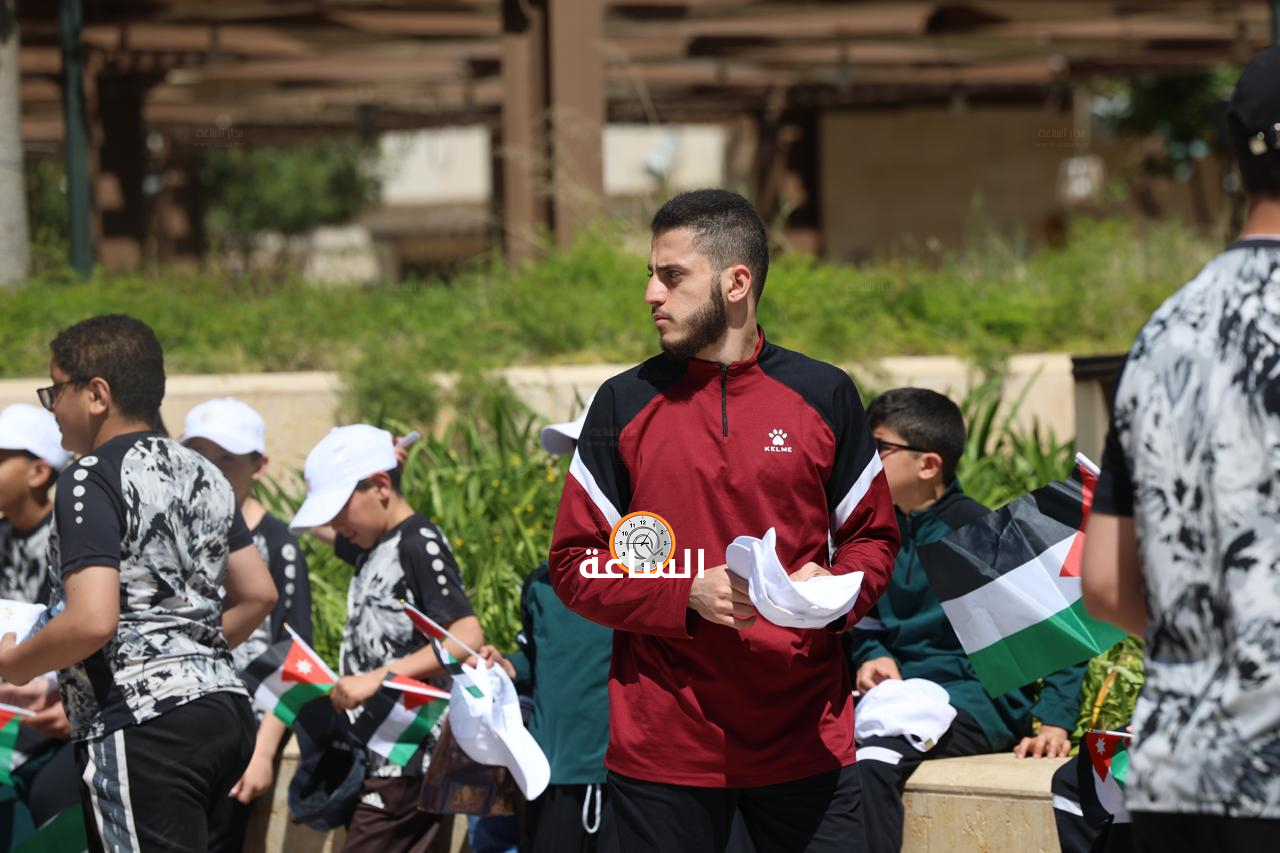 Madar Al-Saa Images 0.8500816847408403