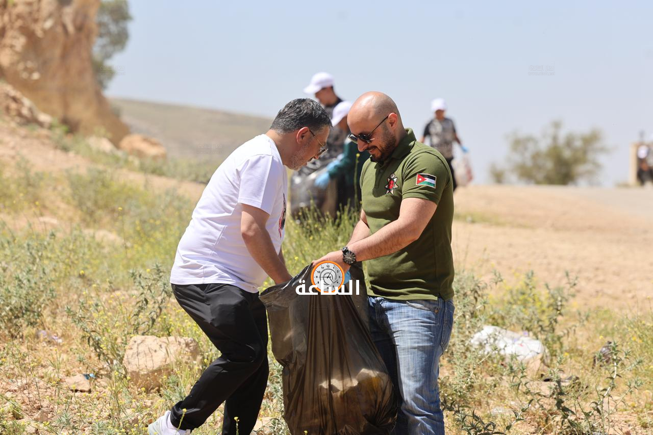 Madar Al-Saa Images 0.208578371157514