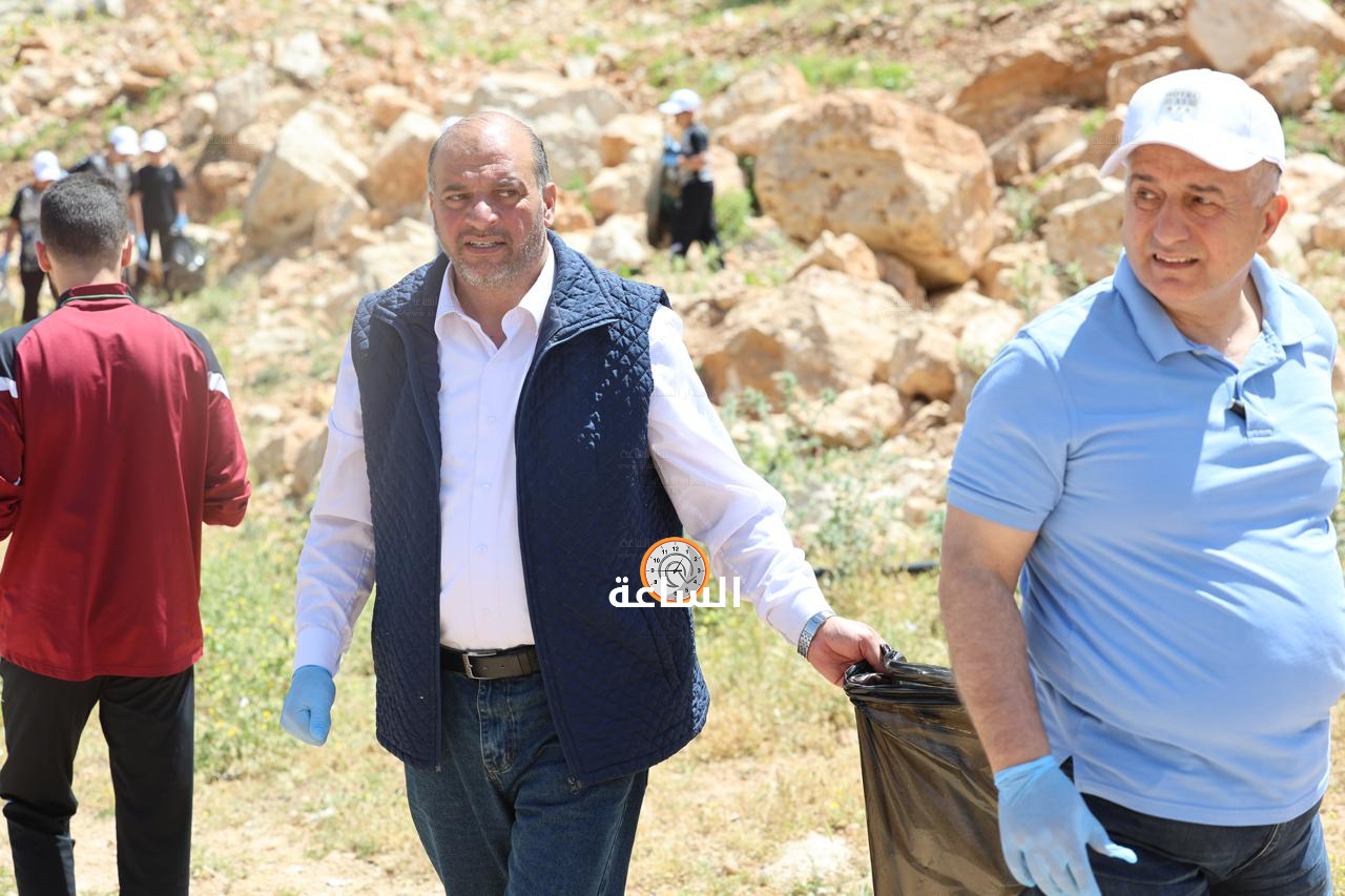 Madar Al-Saa Images 0.6806050477755708