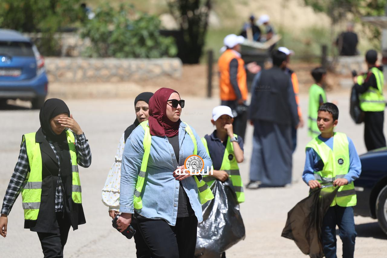 Madar Al-Saa Images 0.9219173936317928