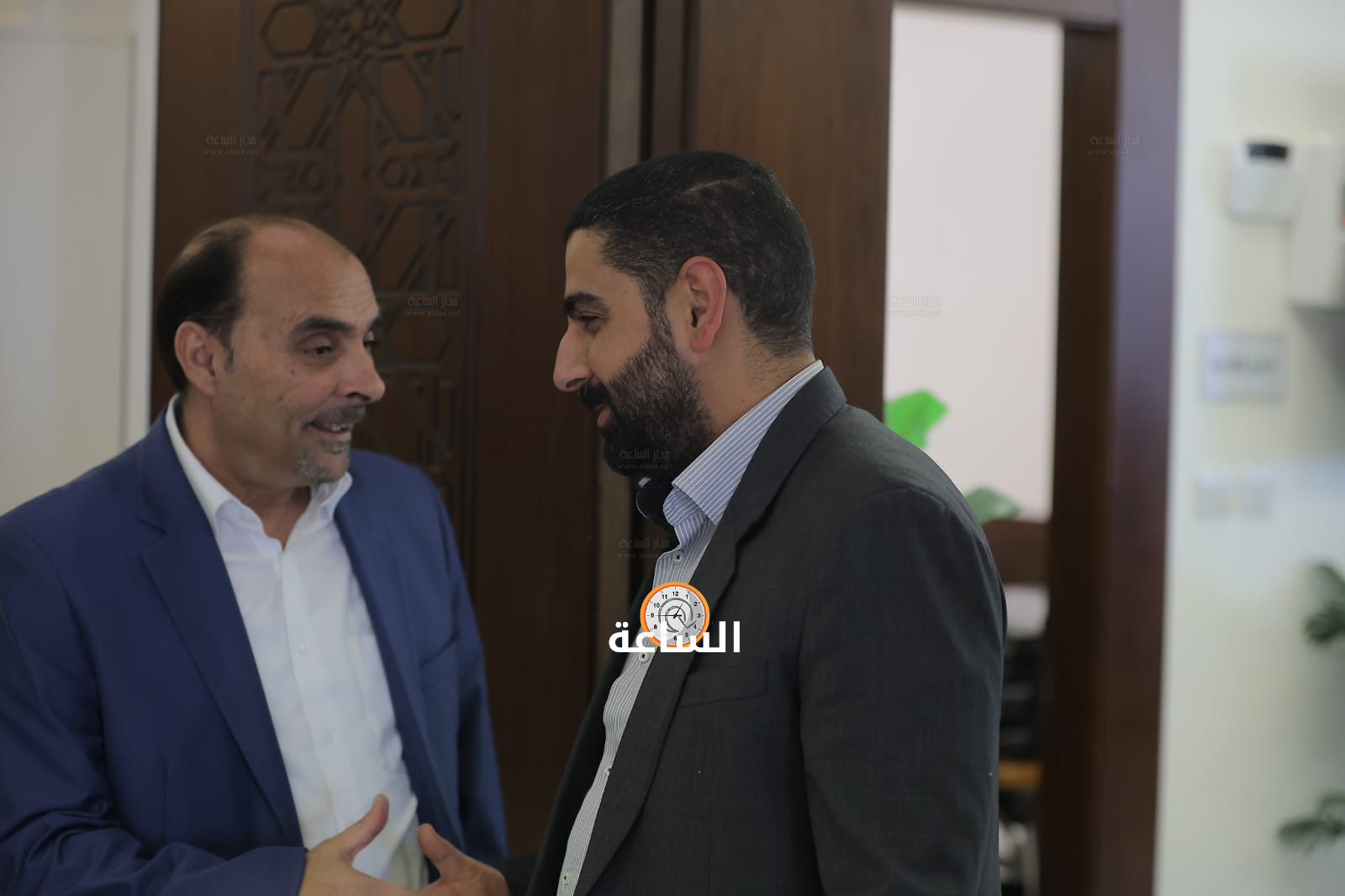 Madar Al-Saa Images 0.017323386044345357