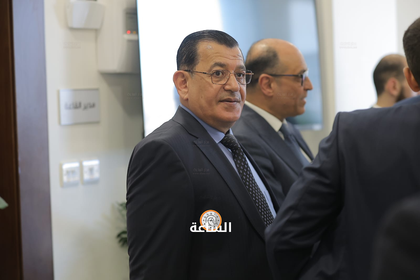 Madar Al-Saa Images 0.4121616107011833