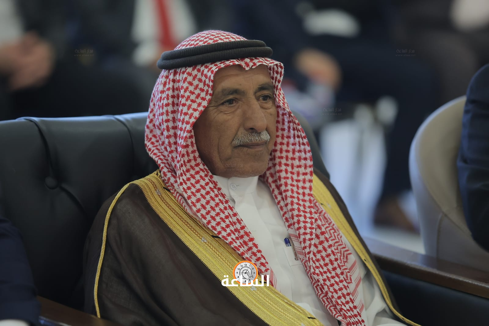 Madar Al-Saa Images 0.3657623091334128