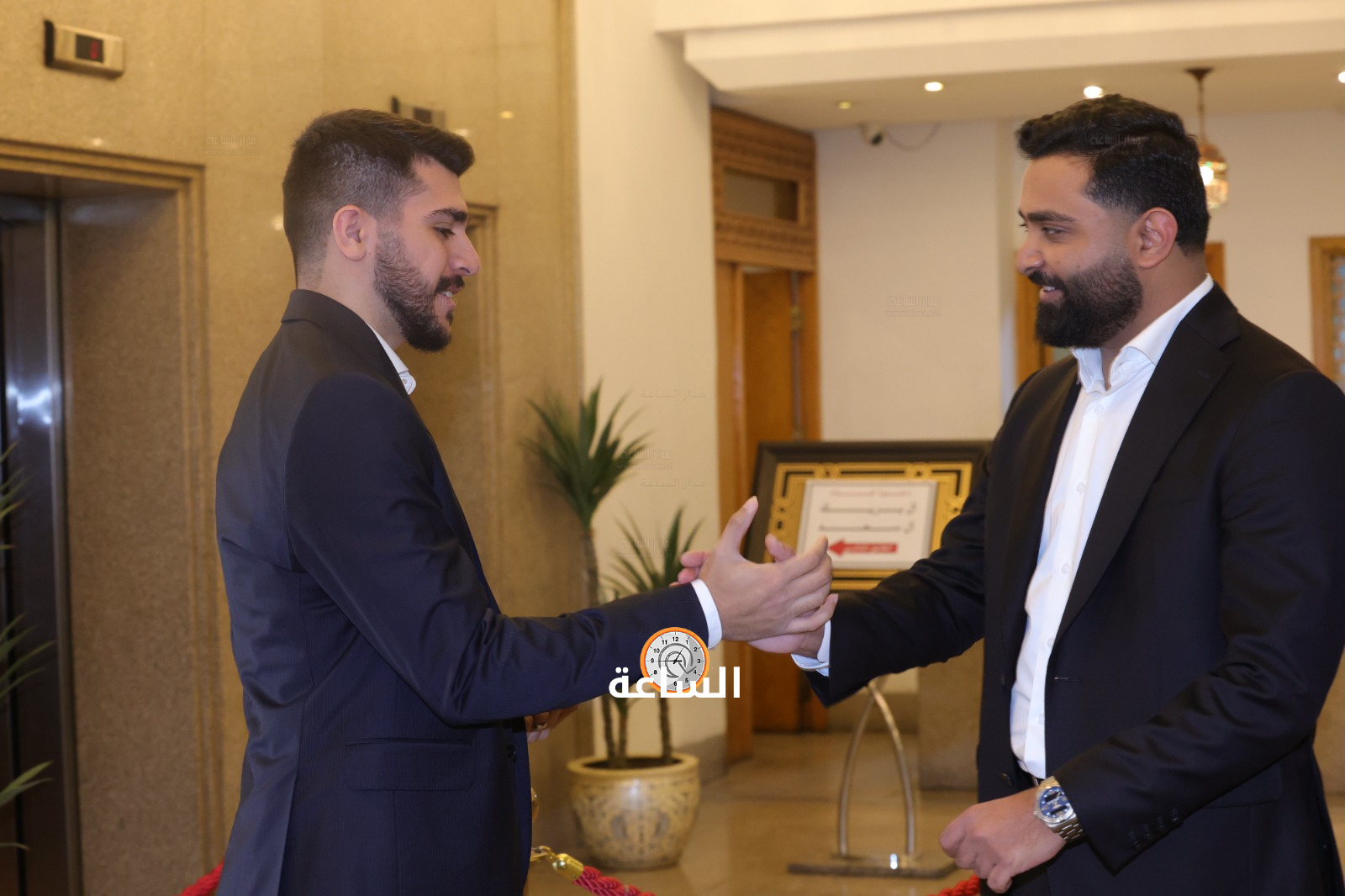 Madar Al-Saa Images 0.42227518344142967