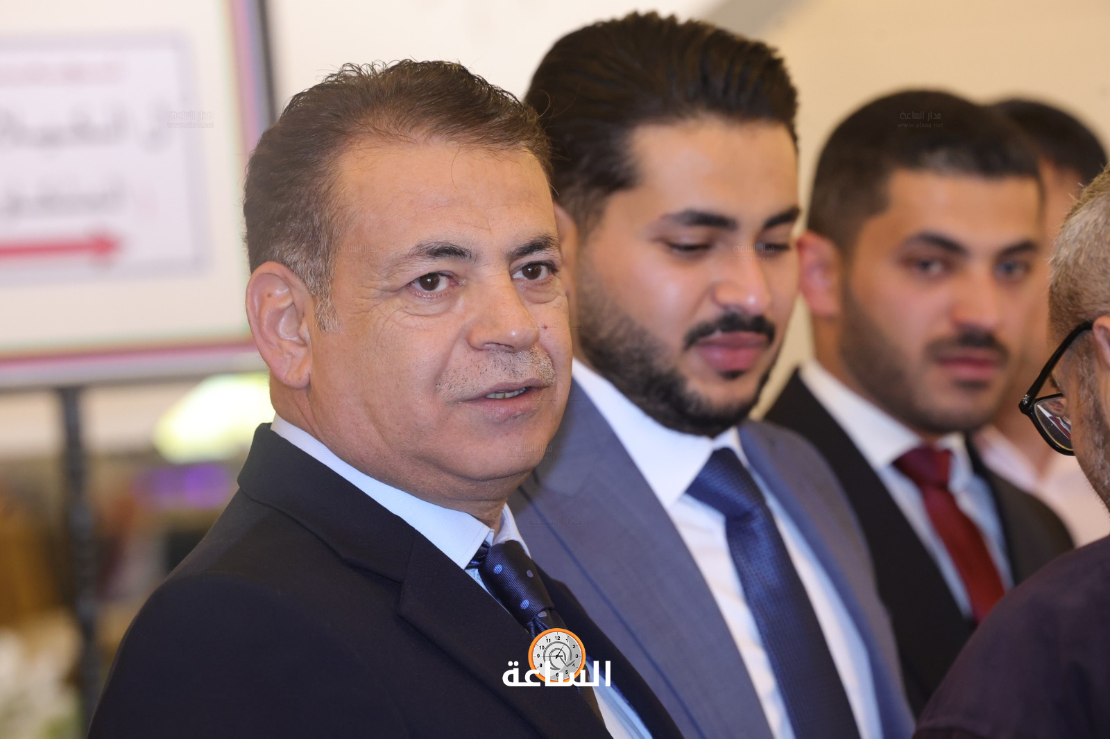Madar Al-Saa Images 0.8746457173313916