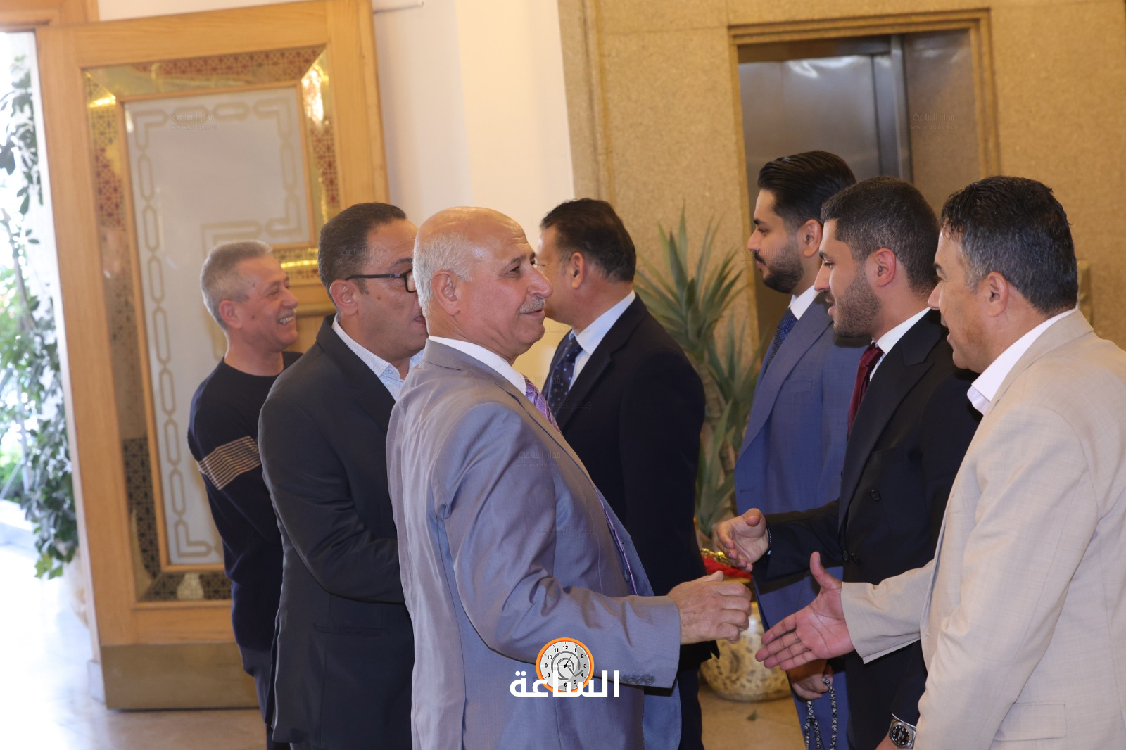 Madar Al-Saa Images 0.4191115335914791