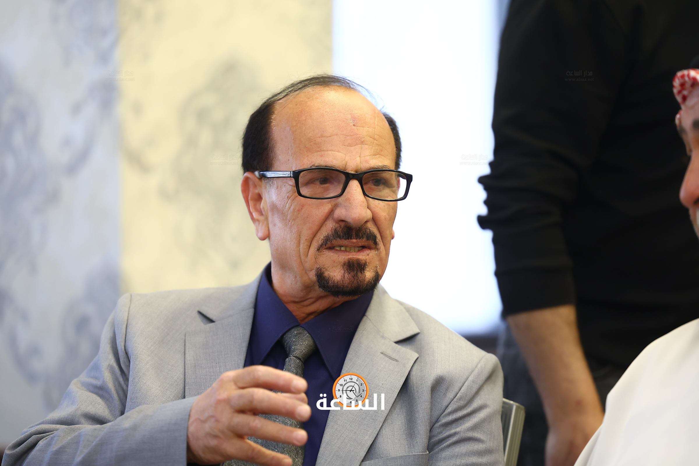 Madar Al-Saa Images 0.013593596591192192