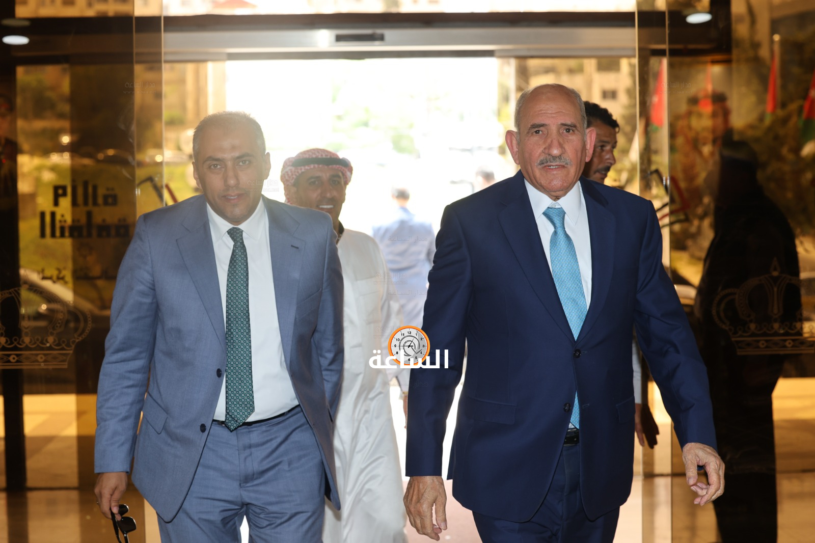 Madar Al-Saa Images 0.5603857172538056