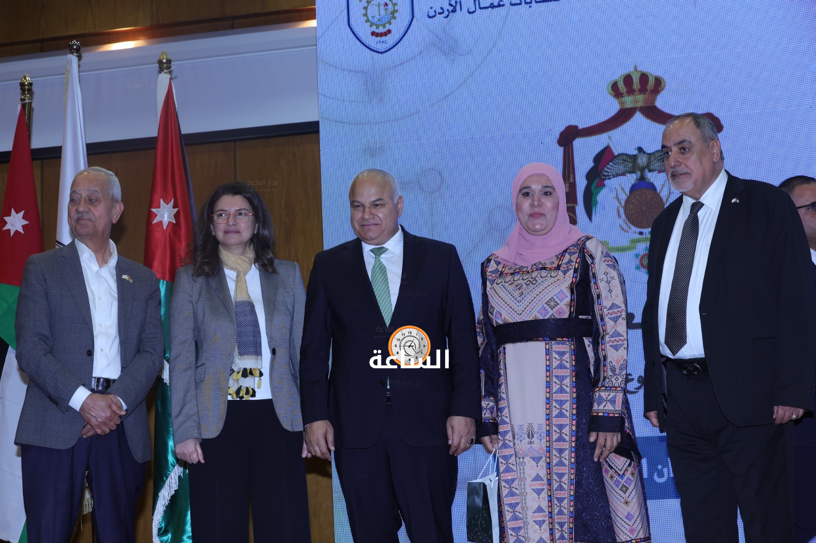 Madar Al-Saa Images 0.11792285947814274
