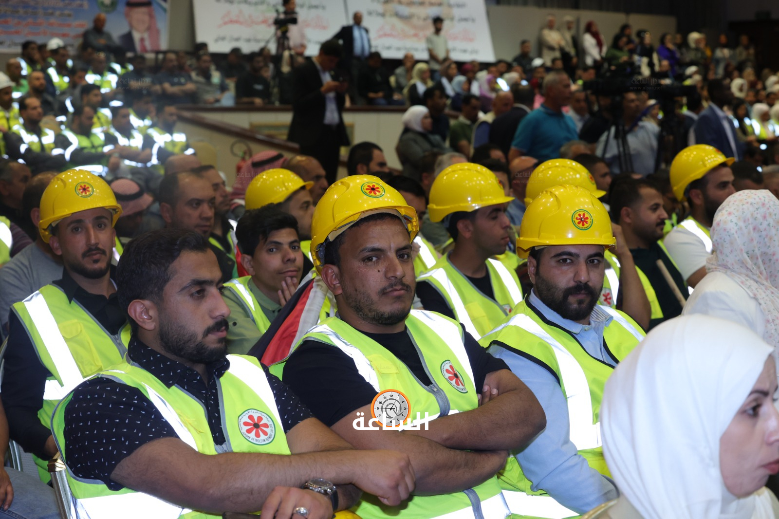 Madar Al-Saa Images 0.8863978753105238