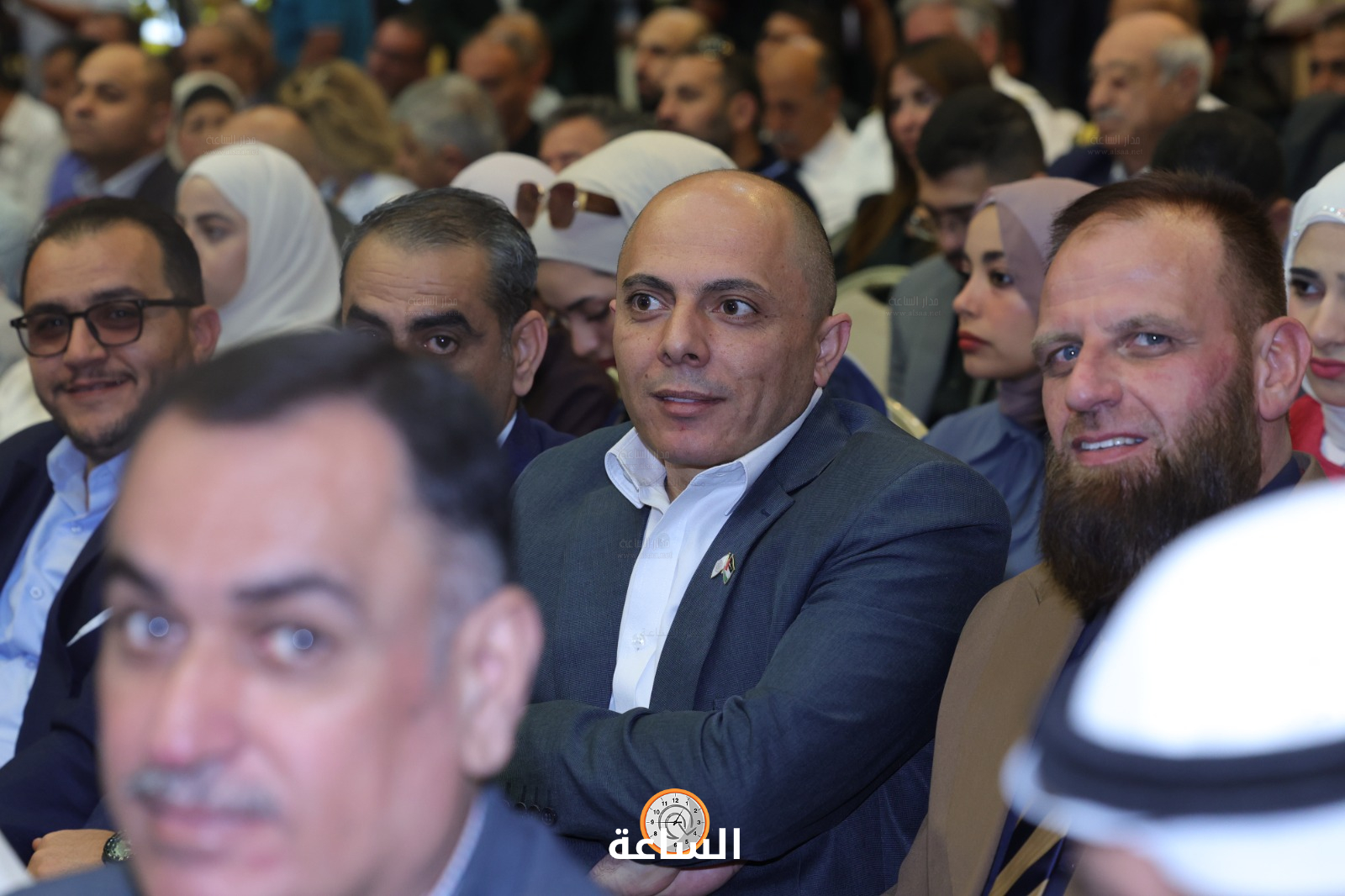 Madar Al-Saa Images 0.826086882562744