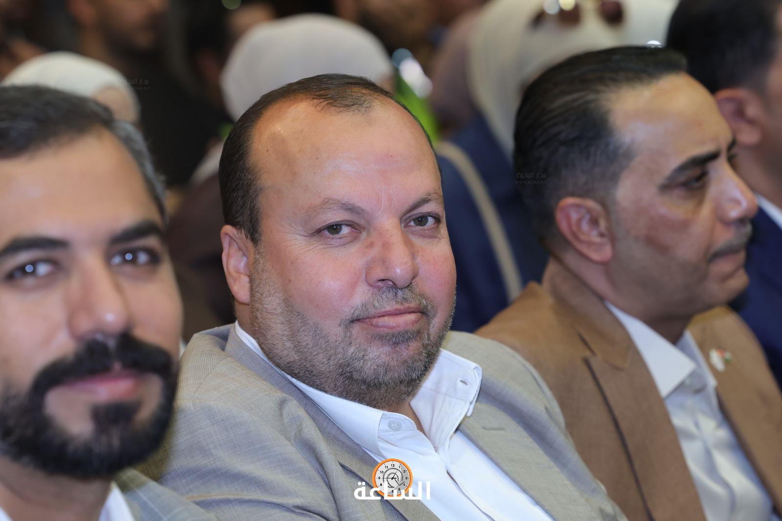 Madar Al-Saa Images 0.46383173483613804