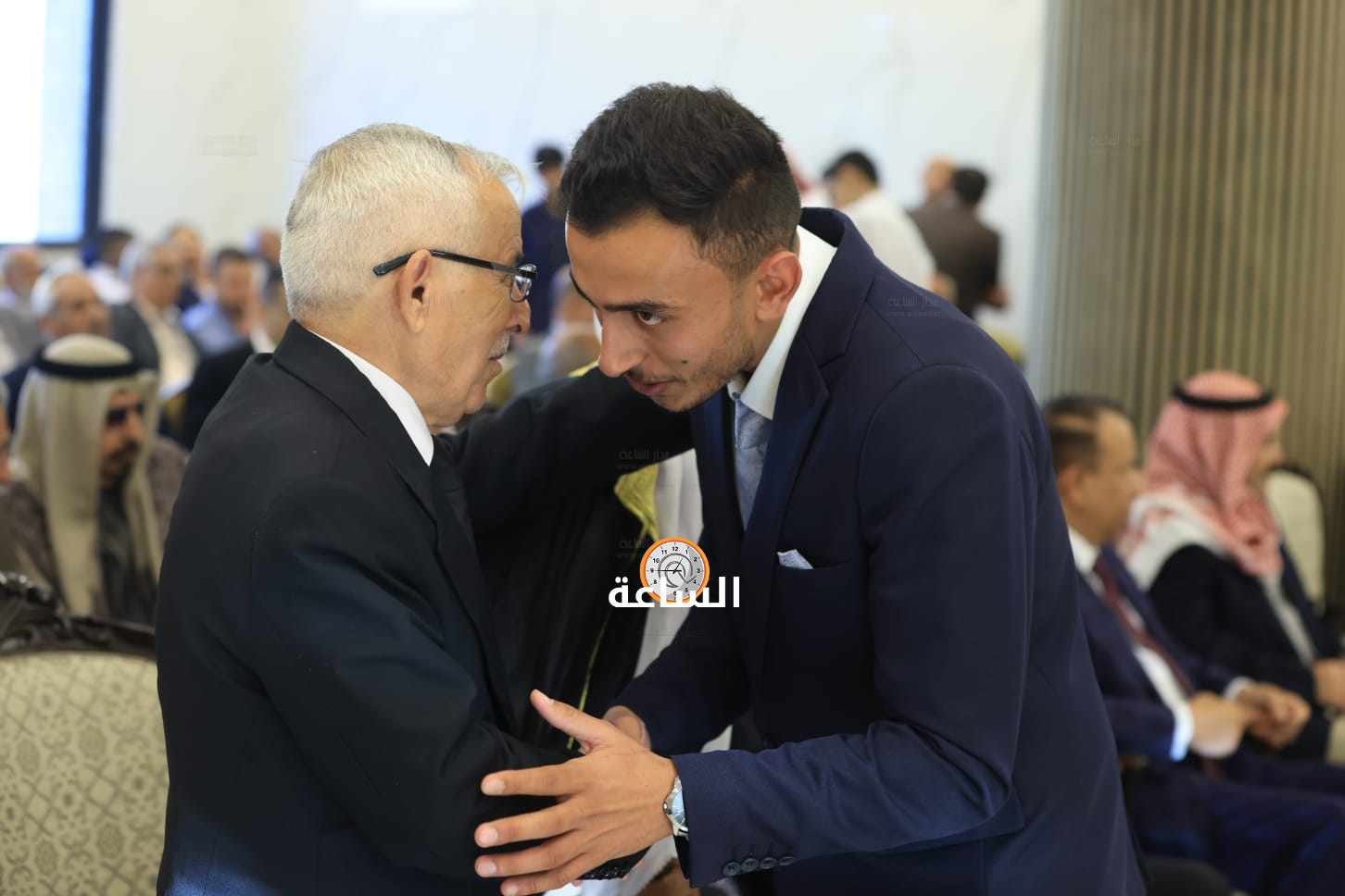 Madar Al-Saa Images 0.090437273459396