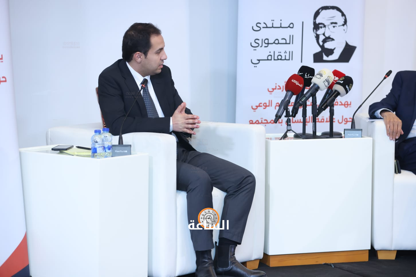 Madar Al-Saa Images 0.6142373360198896