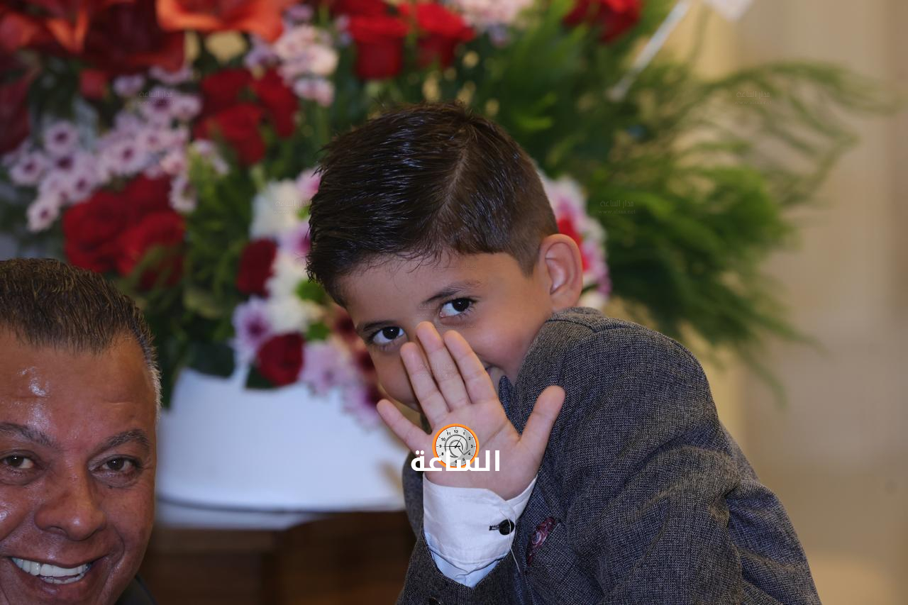 Madar Al-Saa Images 0.9591990865519504