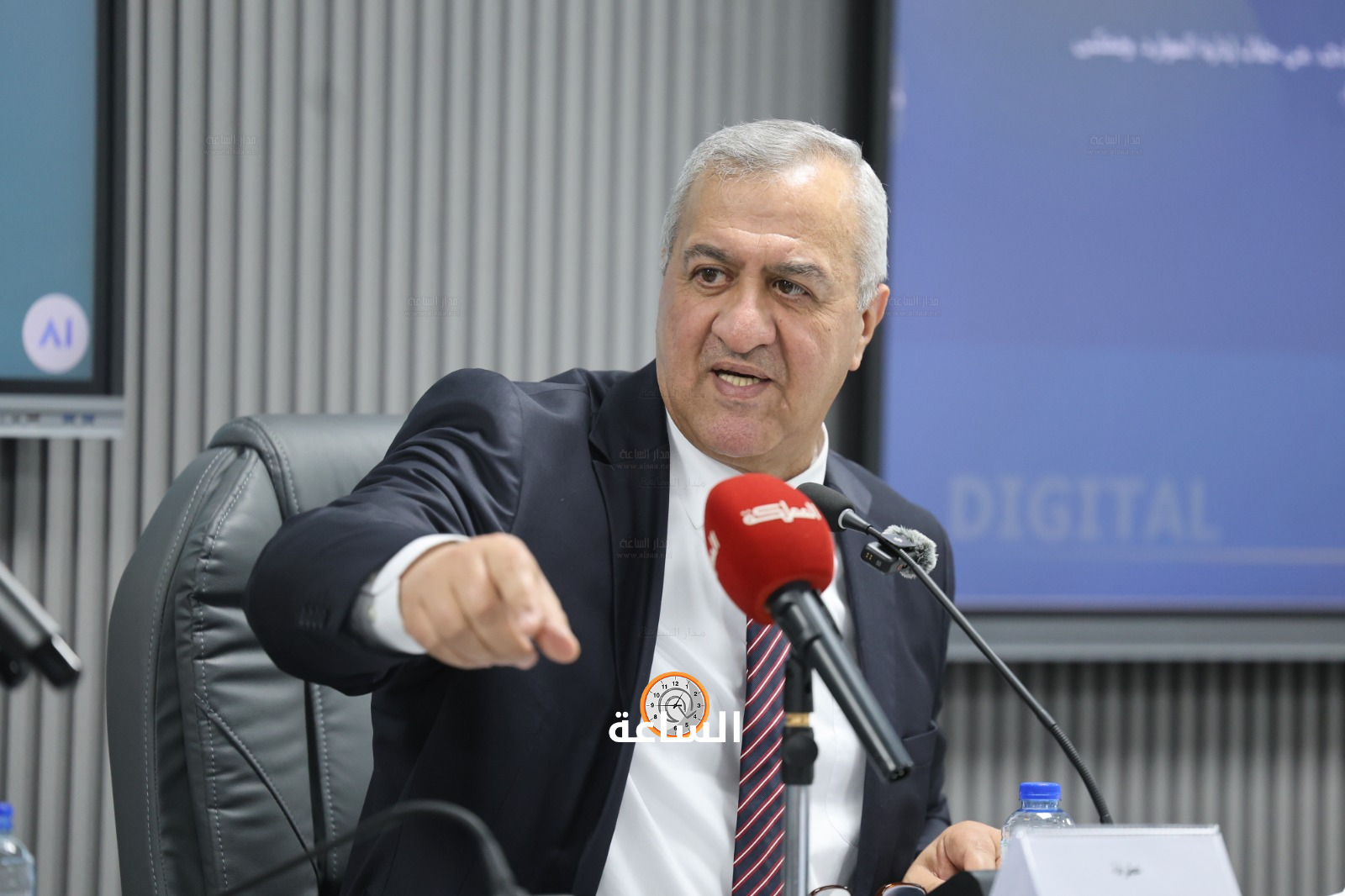 Madar Al-Saa Images 0.5541027795435791