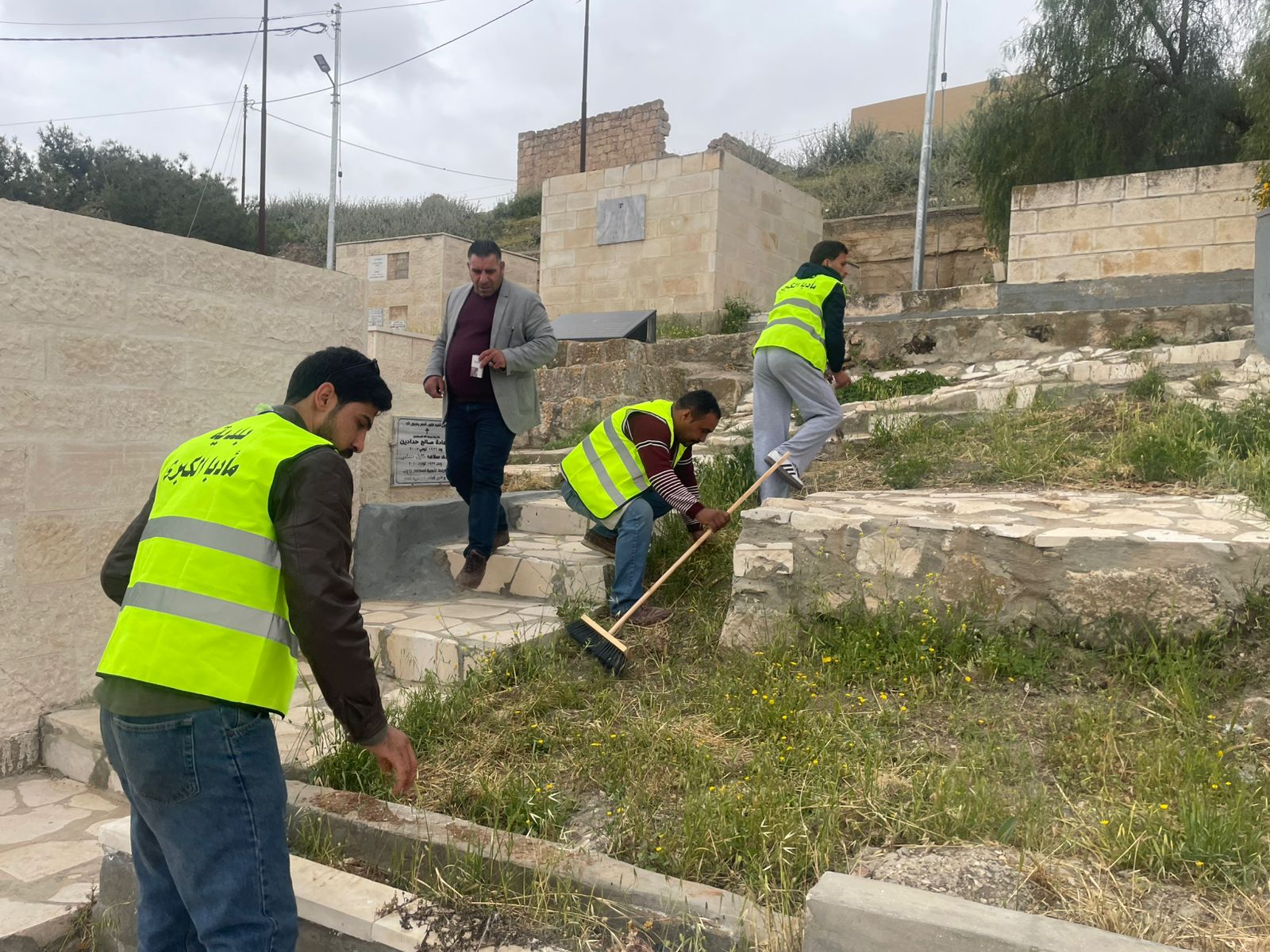 Madar Al-Saa Images 0.2517581692643506