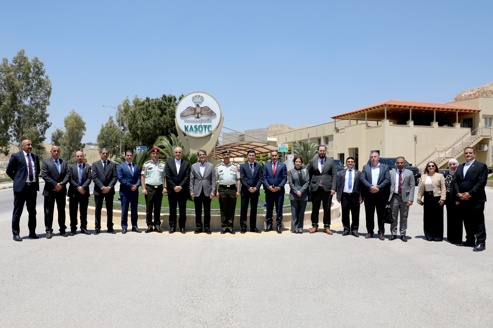Madar Al-Saa Images 0.8574363666292261