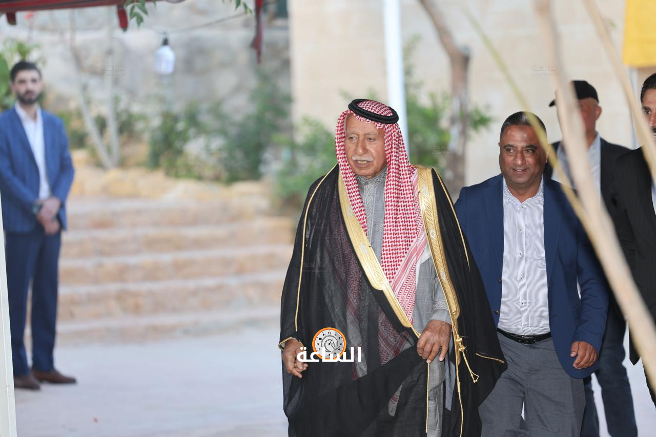 Madar Al-Saa Images 0.6304794282719471