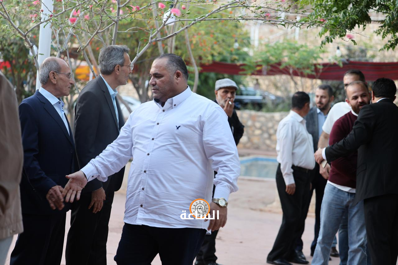 Madar Al-Saa Images 0.8875383240995304