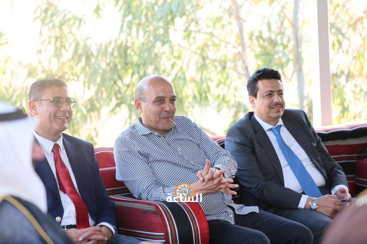 Madar Al-Saa Images 0.02995949983004753