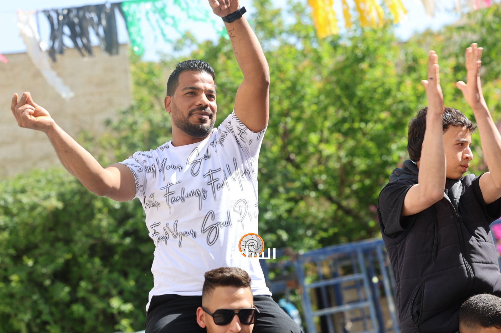 Madar Al-Saa Images 0.9552917686499991