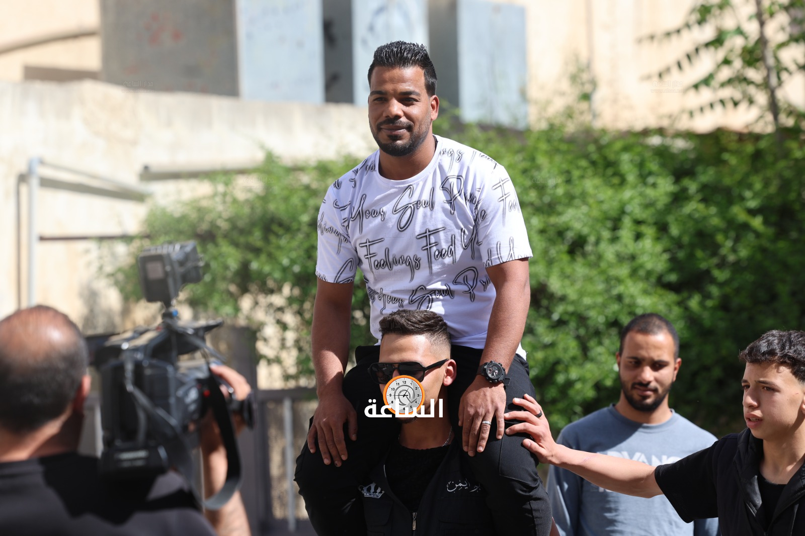 Madar Al-Saa Images 0.7442894937572229