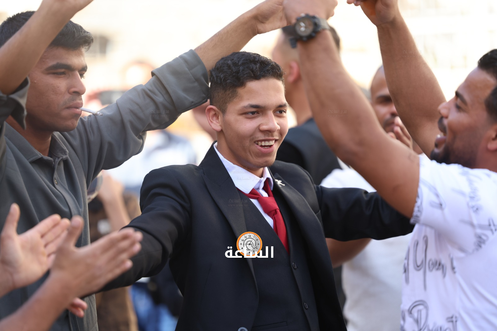 Madar Al-Saa Images 0.30539845099382246